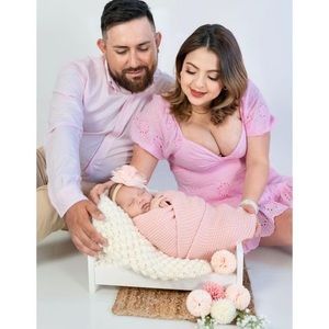 Meet your Posher, Junieth